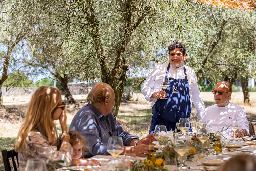 Jose Luis Manzano, Teresa Jordan y Mauricio Filiberti junto al chef de tres estrellas michelin, Mauro Colagreco.